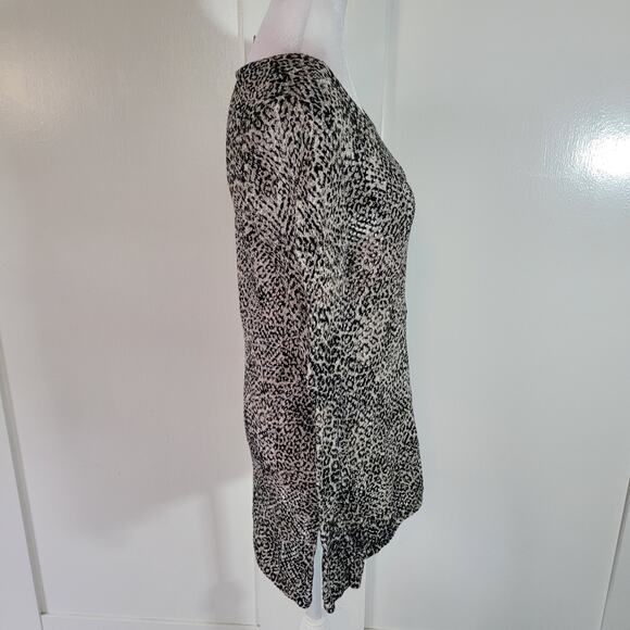 Chico's Size 0 US S Animal Print Slub Knit Hi-Low Long Sleeve Sheer Tunic Top - Picture 2 of 9